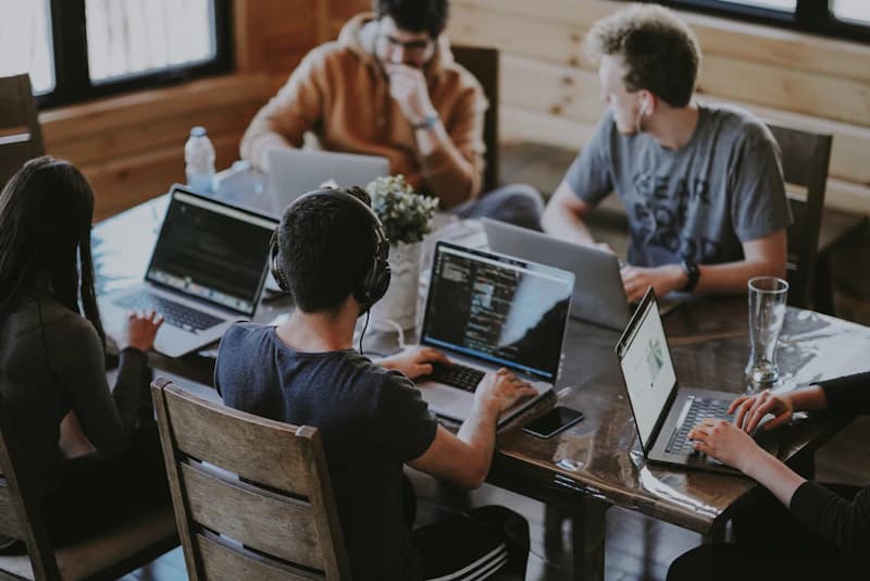 Custom Software Development in Toronto, Canada by Comenzar Technologies